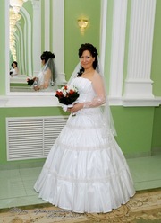 продам шикарное свадебное платье в воронеже,  купленное в 2011году