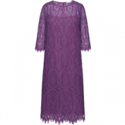 Платье из гипюра